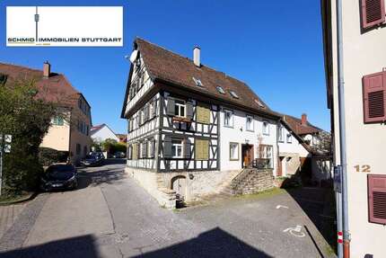 Haus zum Kaufen in Stuttgart 998.000 € 289 m²