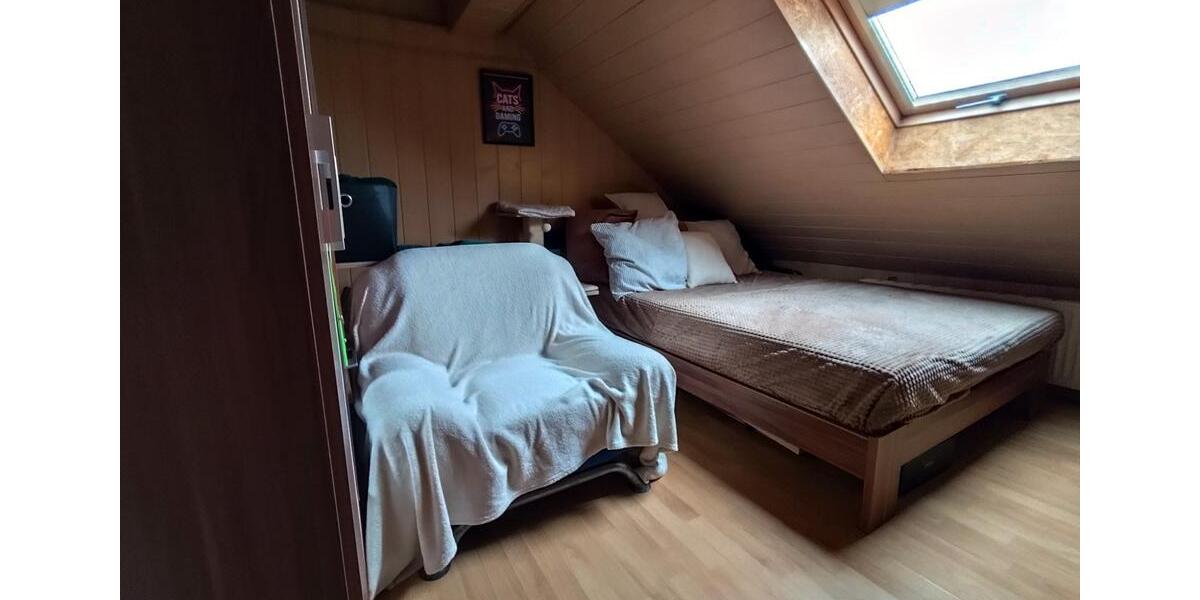 Dachgeschoßwohnung Villingen-Schwenningen Schwenningen - 2 Zimmer, 55 m&sup2;, 720&euro; | Angebot:26300269