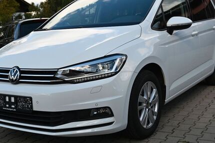 VW Touran 123.000 km 24.999 € Petting /Waging am See 83367