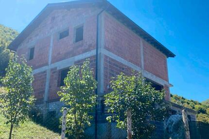 Haus Berngau - 8 Zimmer, 240 m&sup2;, 140.000&euro; | Angebot:24595582