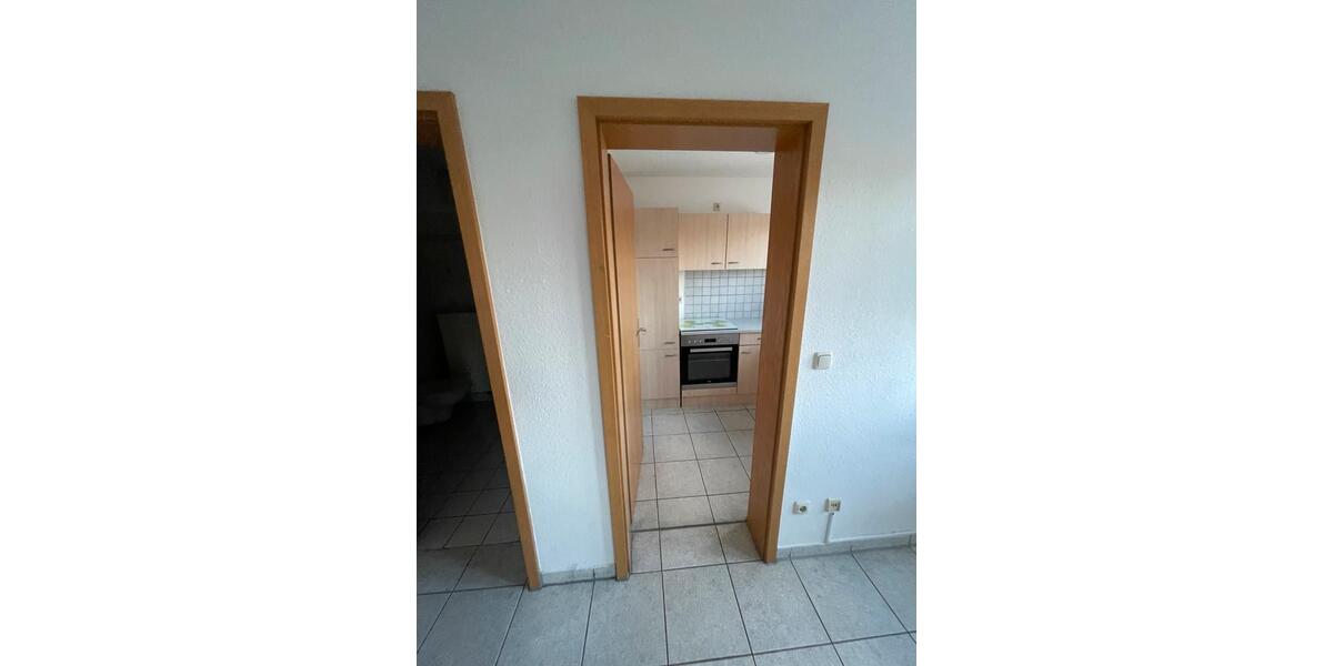 Erdgeschoßwohnung Reinsdorf - 1 Zimmer, 30 m&sup2;, 300&euro; | Angebot:26253219