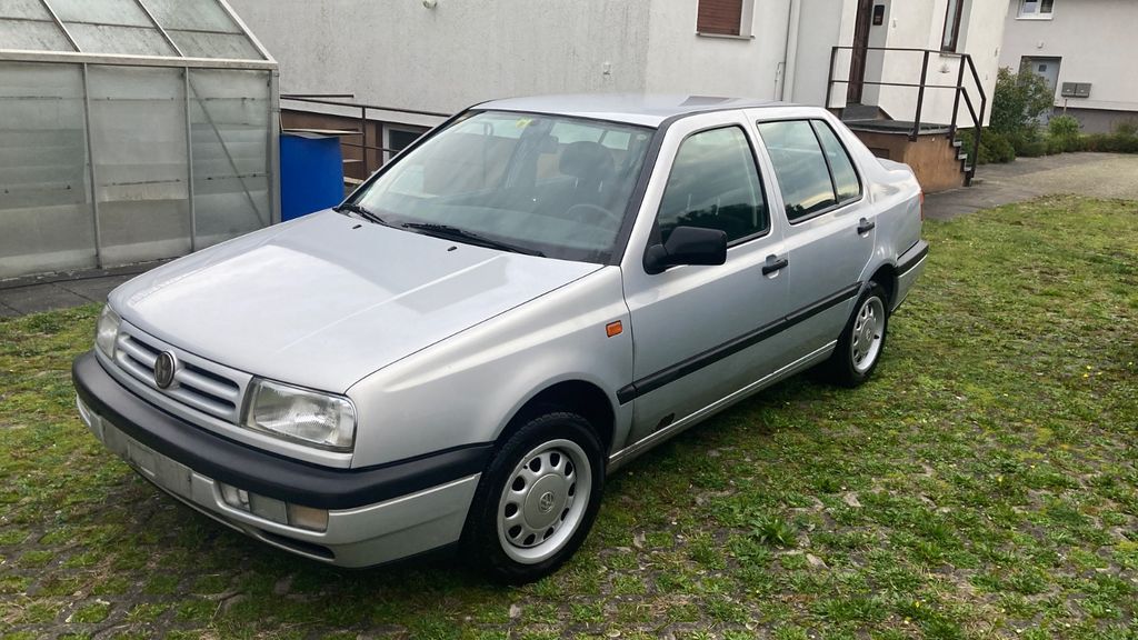 VW Vento 205.000 km 1.450 &euro; Karlsruhe 76199