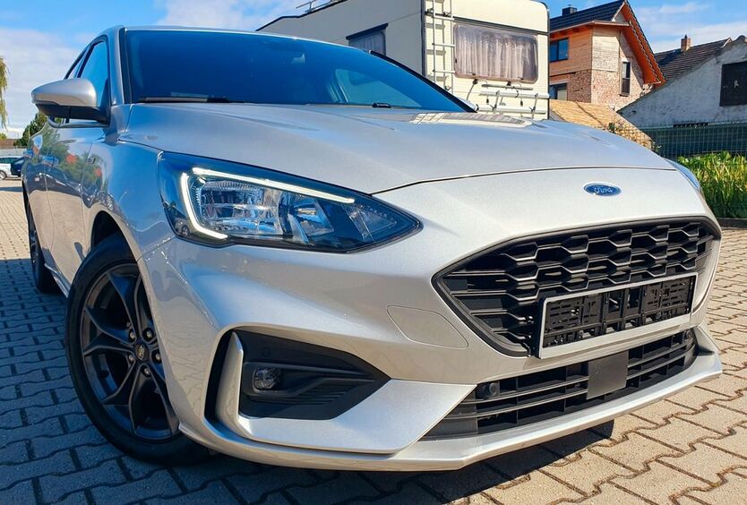 Ford Focus 58.400 km 13.900 € Zwenkau 04442