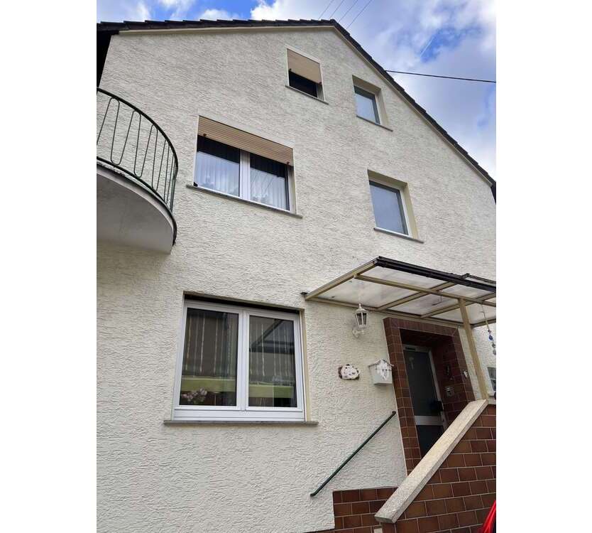 Haus zum Kaufen in Wiesbaden 475.000 € 130 m²