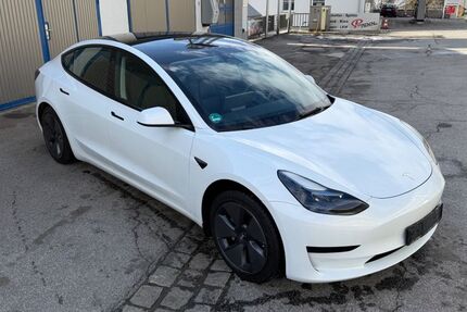 Tesla Model 3 41.000 km 28.490 &euro; Kirchberg/Untermitterdorf 94259