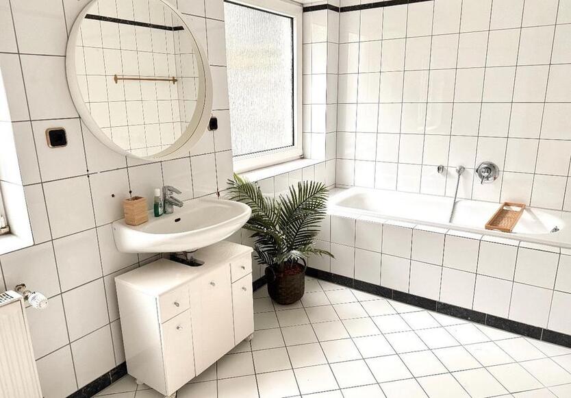 Haus mit Garage, Balkons, inkl. aller Nebenkosten