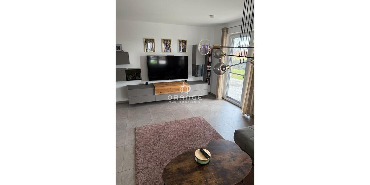 Einfamilienhaus Langquaid - 8 Zimmer, 260 m&sup2;, 1.800&euro; | Angebot:23861895