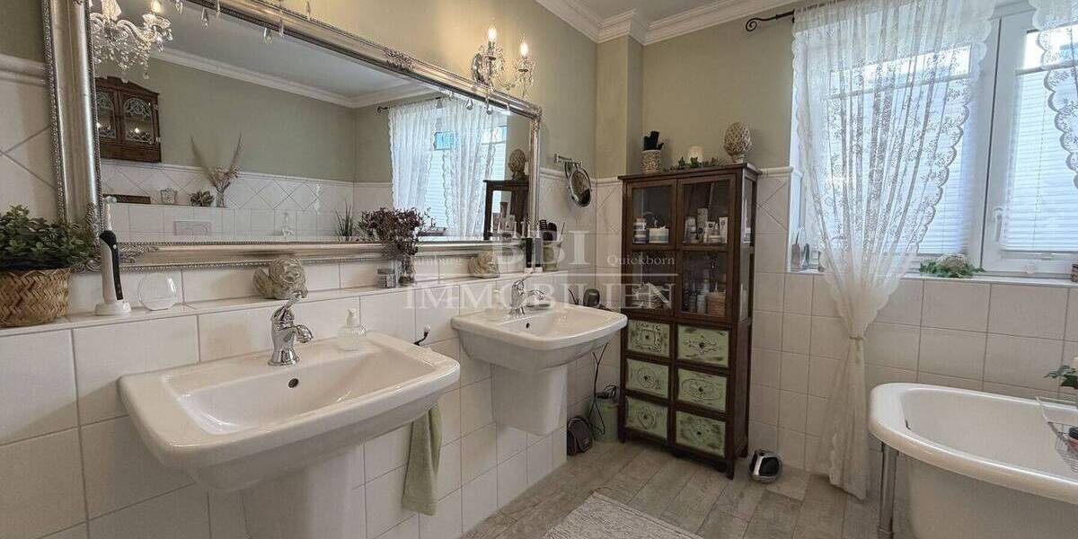 Bungalow Quickborn - 4 Zimmer, 138 m&sup2;, 775.000&euro; | Angebot:26411465