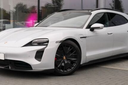 Porsche Taycan 23.000 km 83.990 &euro; Magdeburg 39116