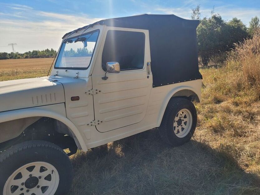 LJ