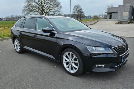 Skoda Superb 155.000 km 14.500 &euro; Lage 32791