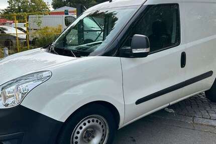 Opel Combo 156.000 km 4.980 € Berlin 12109