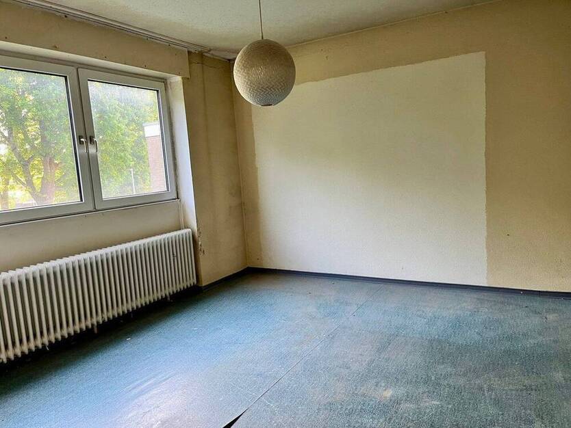 Attraktives EFH in ruhiger Lage* *sanierungsbedürftig und mit großem *Entwicklungspotenzial *