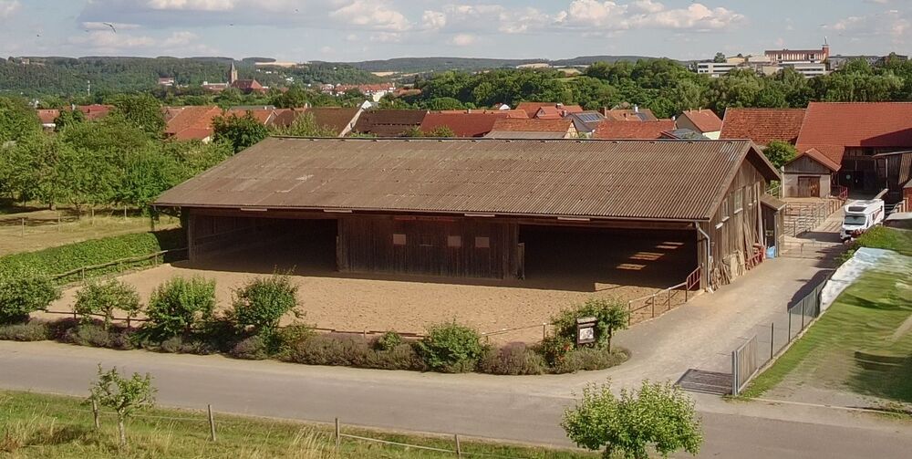 Attraktiver Reiterhof mit vielseitigem Nutzungspotenzial - Einfamilienhaus Bad Neustadt Brendlorenzen | Angebot:27054184