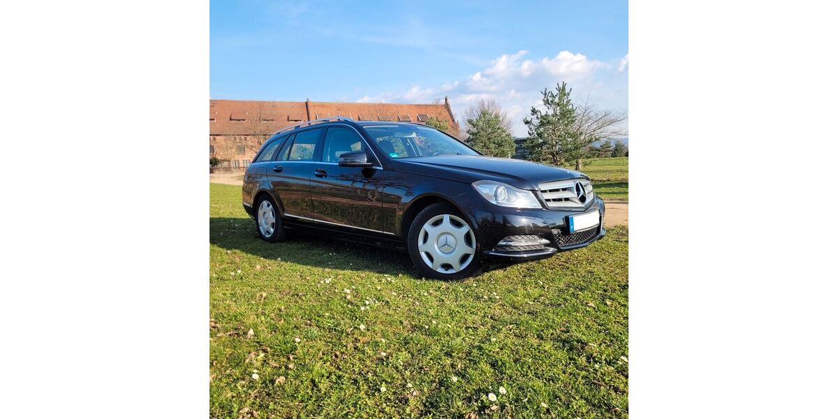 Mercedes-Benz 220 286.000 km 8.400 &euro; Schriesheim 69198