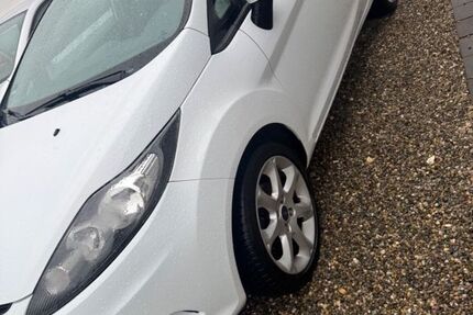 Ford Fiesta 163.000 km 3.000 &euro; Essingen 73457