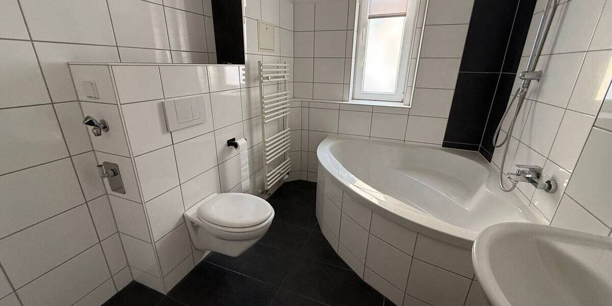 Zimmer Chemnitz Zentrum - 3 Zimmer, 69 m&sup2;, 419&euro; | Angebot:26377906