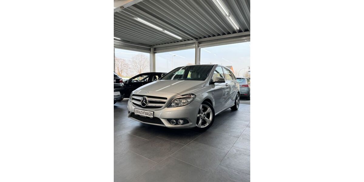 Mercedes-Benz B 180 89.583 km 9.990 &euro; Wahlstedt 23812