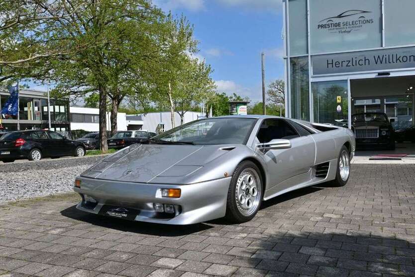 Lamborghini Diablo 57.500 km 330.000 € Freiburg 79111