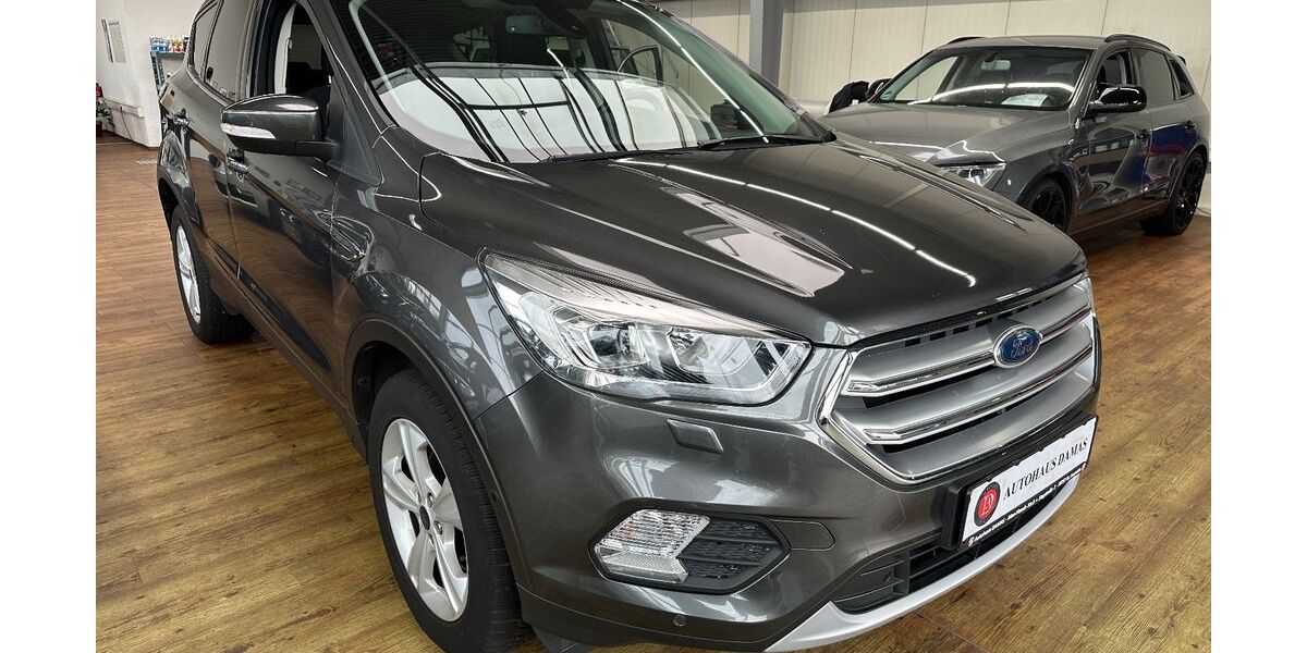 Ford Kuga 75.040 km 15.900 € Sankt Augustin 53757