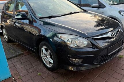 Hyundai i30 235.000 km 2.550 &euro; Wolfenbüttel (Halchter) 38304
