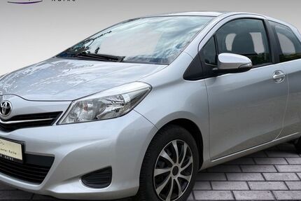 Toyota Yaris 72.100 km 6.190 &euro; Langerwehe 52379