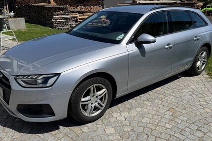 Audi A4 124.689 km 22.000 &euro; Zwiesel 94227