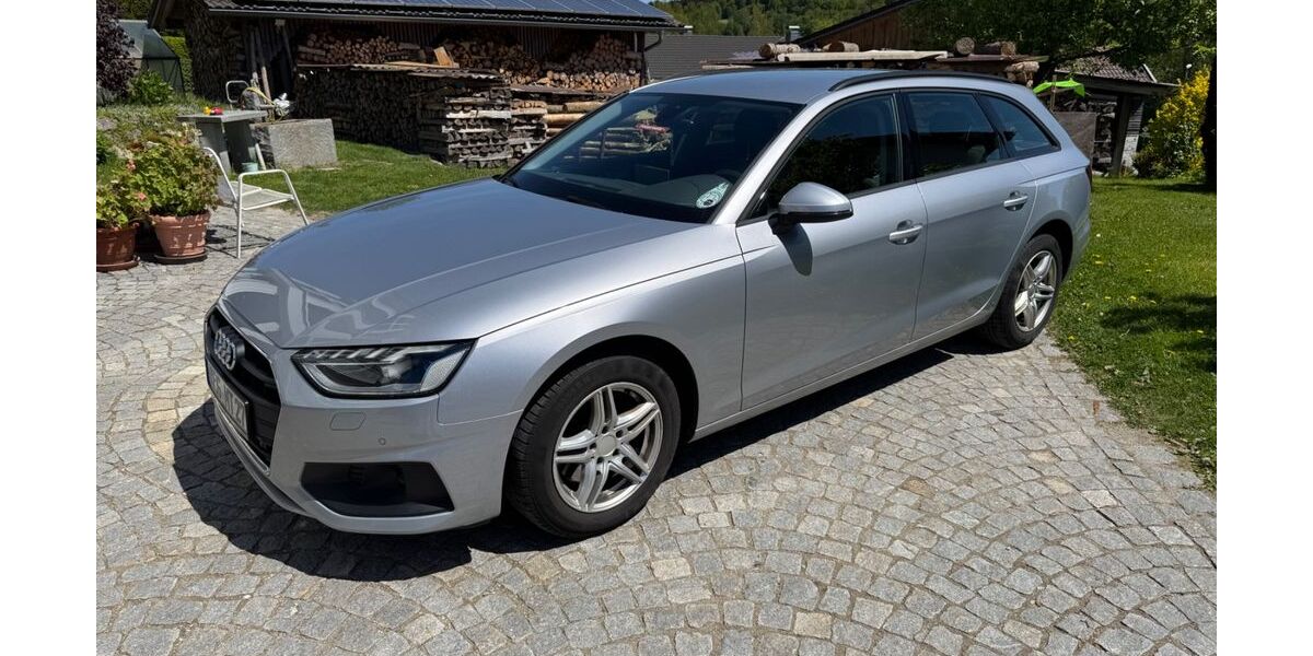 Audi A4 124.689 km 22.000 &euro; Zwiesel 94227