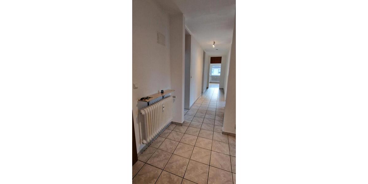 Etagenwohnung Ebermannstadt - 4 Zimmer, 108 m&sup2;, 880&euro; | Angebot:25383959