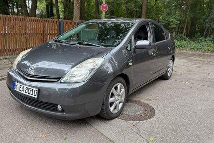 Toyota Prius 148.500 km 5.850 &euro; München 81929