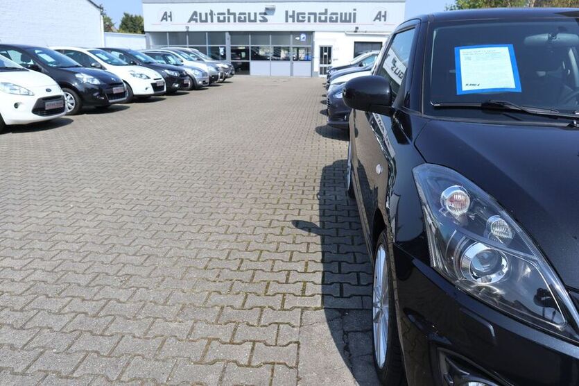 i30