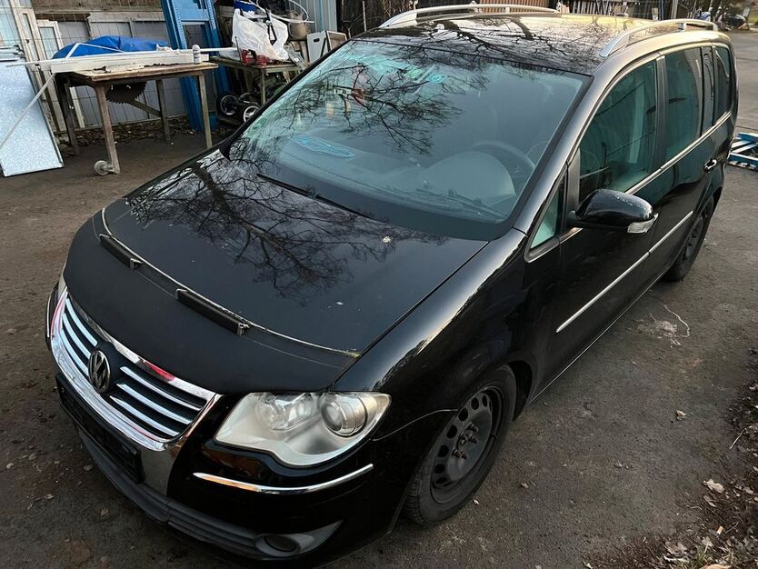 VW Touran 223.139 km 2.800 € Grünberg 35305