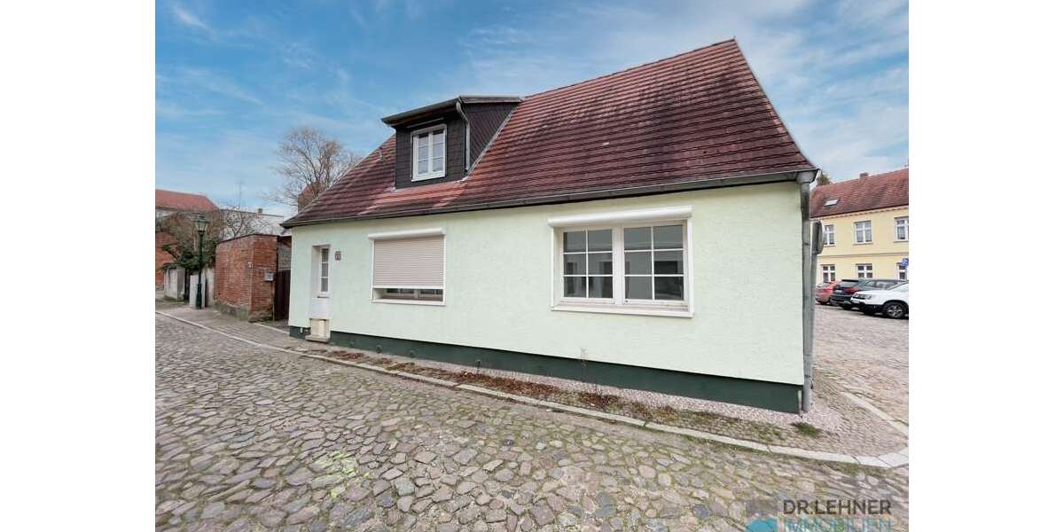 Einfamilienhaus Perleberg - 8 Zimmer, 147 m&sup2;, 69.000&euro; | Angebot:25149223