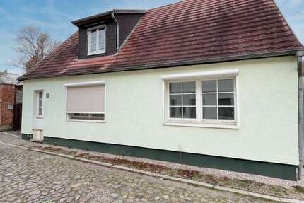 Haus Perleberg - 8 Zimmer, 147 m&sup2;, 69.000&euro; | Angebot:25149223