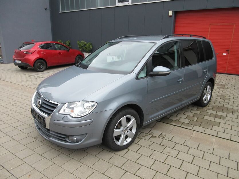 VW Touran 209.856 km 2.699 € Ingolstadt 85053