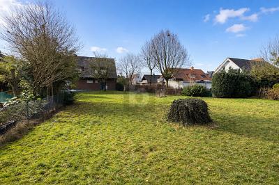GROßZÜGIG MIT GESICHERTEM BAUVORBESCHEID - Grundstück Bielefeld Brackwede | Angebot:26355970