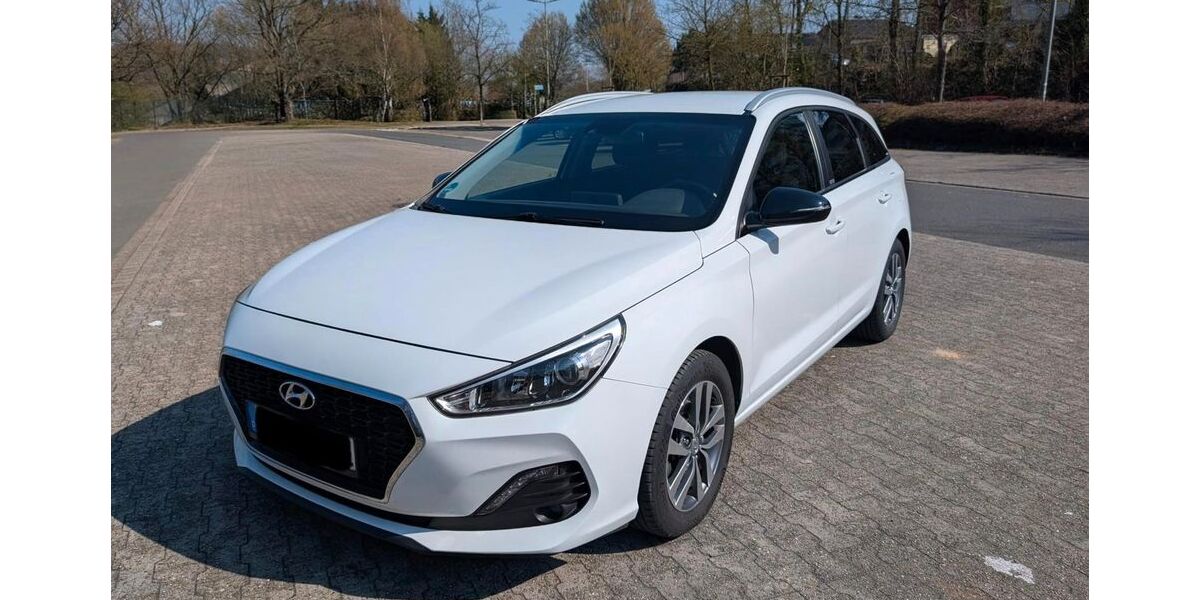 Hyundai i30 86.000 km 14.700 &euro; Wetter 58300