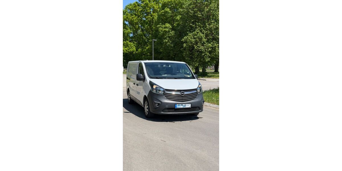 Opel Vivaro 149.043 km 12.490 &euro; Bad Aibling 83043