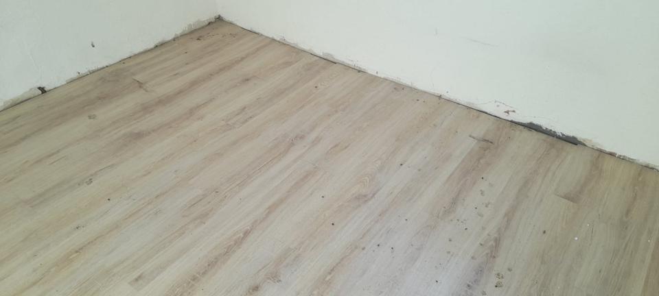 Einfamilienhaus Steinwenden - 8 Zimmer, 200 m&sup2;, 82.000&euro; | Angebot:26942980
