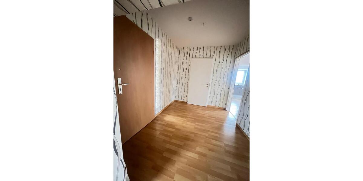 Dachgeschoßwohnung Merzig - 3 Zimmer, 85 m&sup2;, 800&euro; | Angebot:25497629