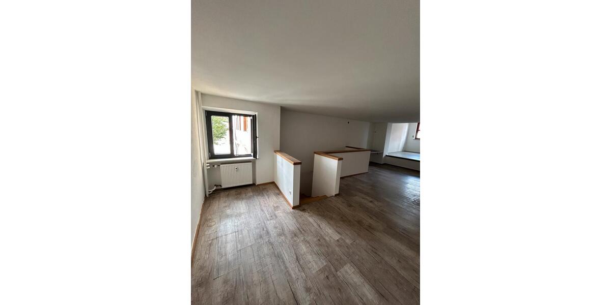 Etagenwohnung Burghausen - 1 Zimmer, 66 m&sup2;, 850&euro; | Angebot:26682592