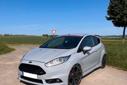 Ford Fiesta 122.000 km 11.500 &euro; Potsdam 14480