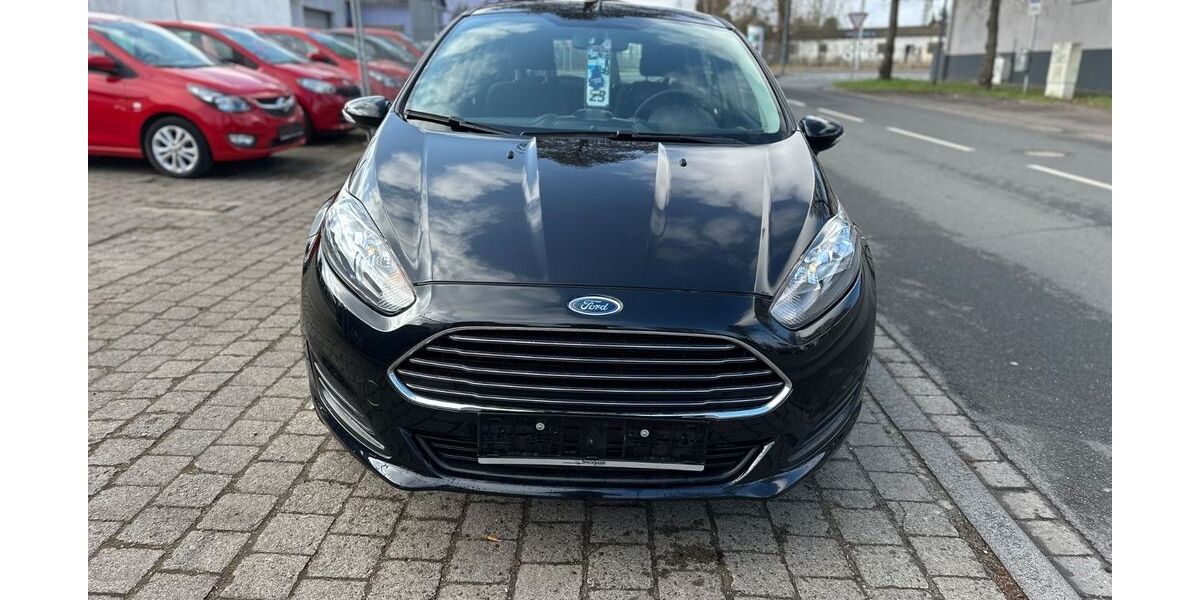 Ford Fiesta 88.000 km 6.990 &euro; Celle 29221