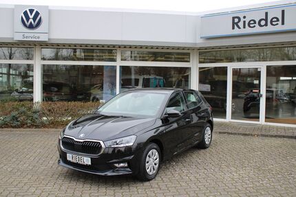 Skoda Fabia 4.500 km 17.990 &euro; Dobbertin 19399