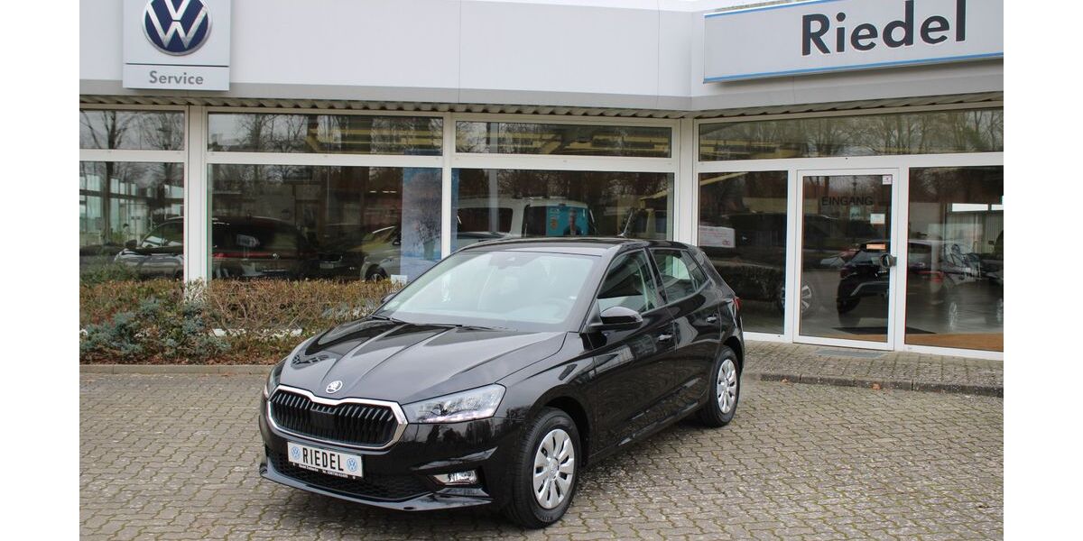 Skoda Fabia 4.500 km 17.990 &euro; Dobbertin 19399