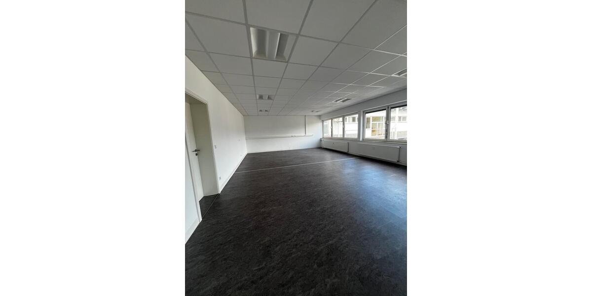 Gewerbeobjekt Wetzlar Hauserberg - 800&euro; | Angebot:26338731