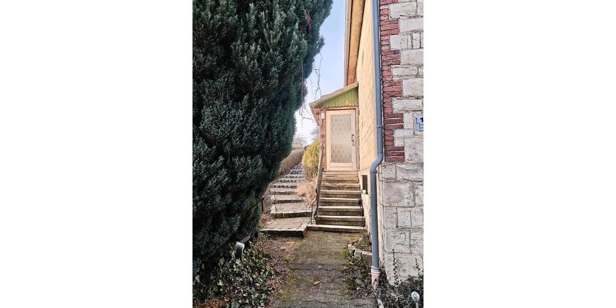 Mehrfamilienhaus, Wohnhaus Warstein - 10 Zimmer, 259 m&sup2;, 180.000&euro; | Angebot:27120014