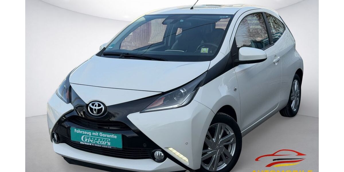 Toyota Aygo (X) 69.504 km 9.990 &euro; München 81825