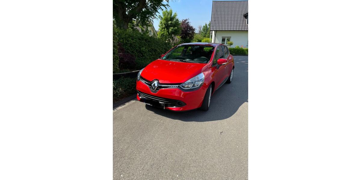 Renault Clio 126.650 km 4.950 &euro; Marienheide 51709