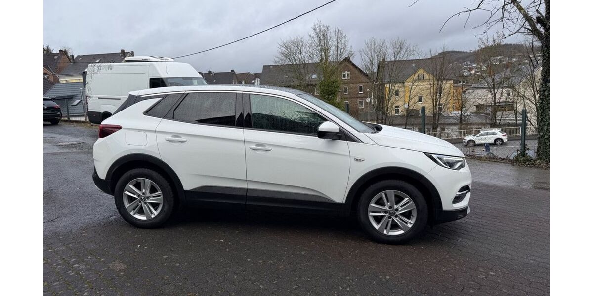 Opel Grandland (X) 189.000 km 11.000 &euro; Betzdorf 57518